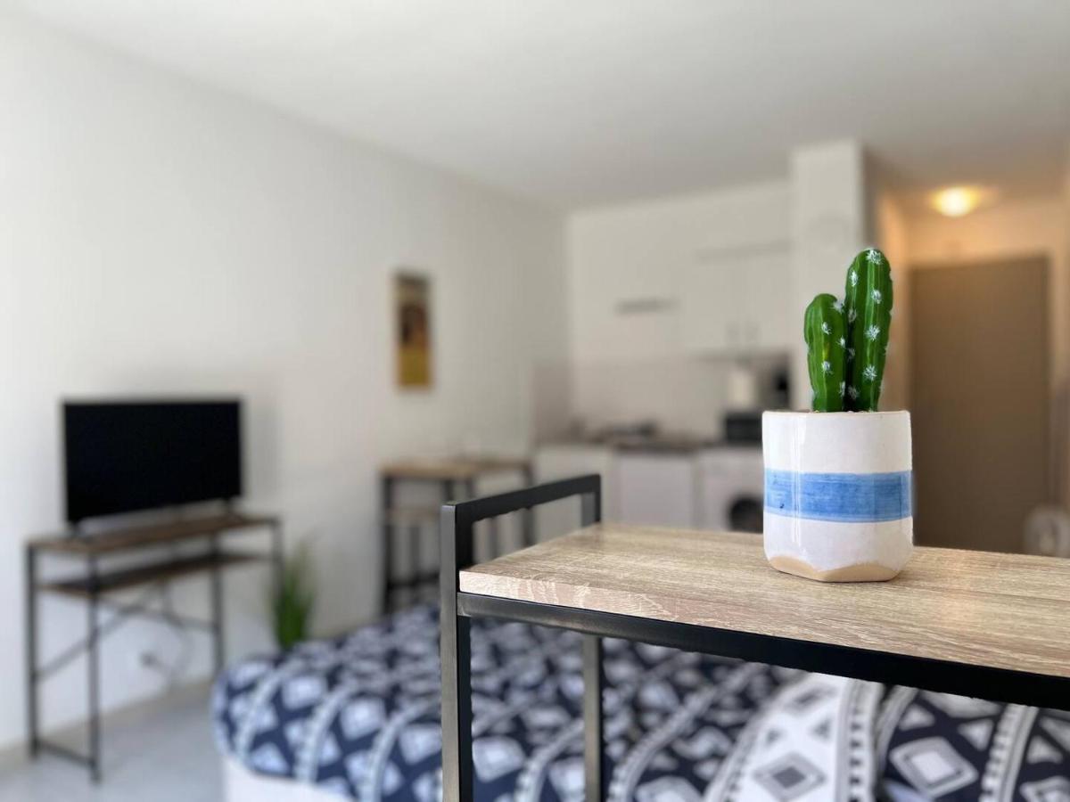Studio Le 2, Free Parking, Free Wifi, Transports Apartment Nimes Ngoại thất bức ảnh